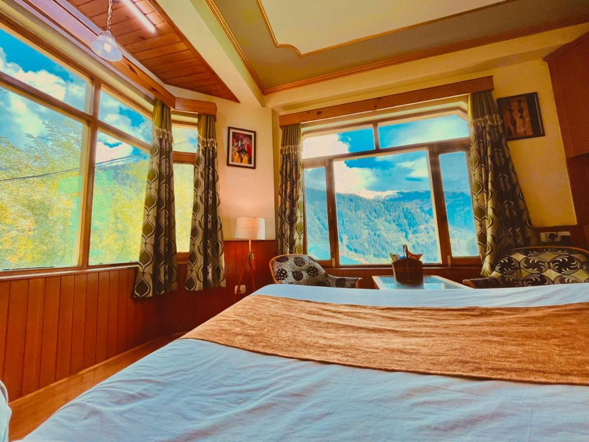 Woods Villa- A Luxury Mountains View Cottages Manāli Exteriér fotografie