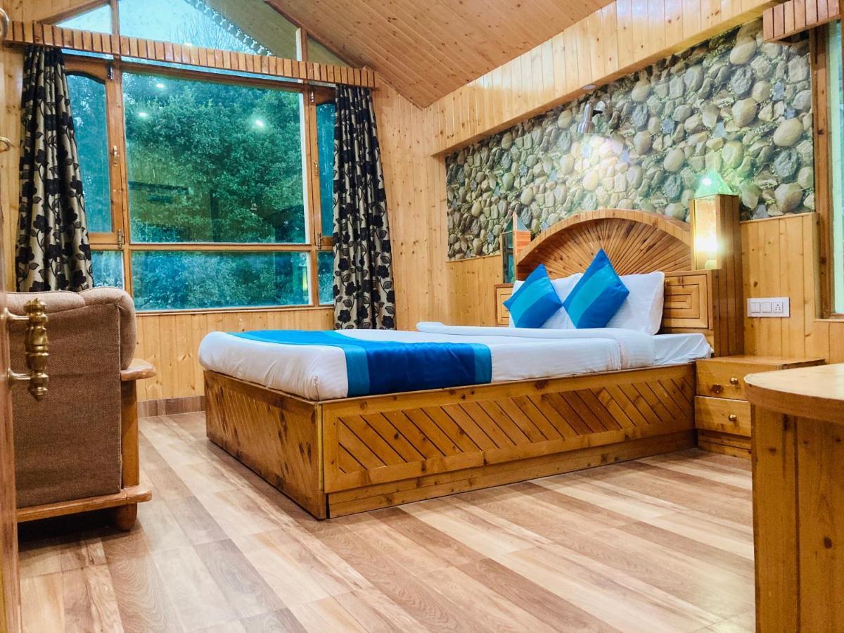 Woods Villa- A Luxury Mountains View Cottages Manāli Exteriér fotografie