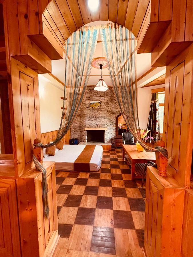 Woods Villa- A Luxury Mountains View Cottages Manāli Exteriér fotografie